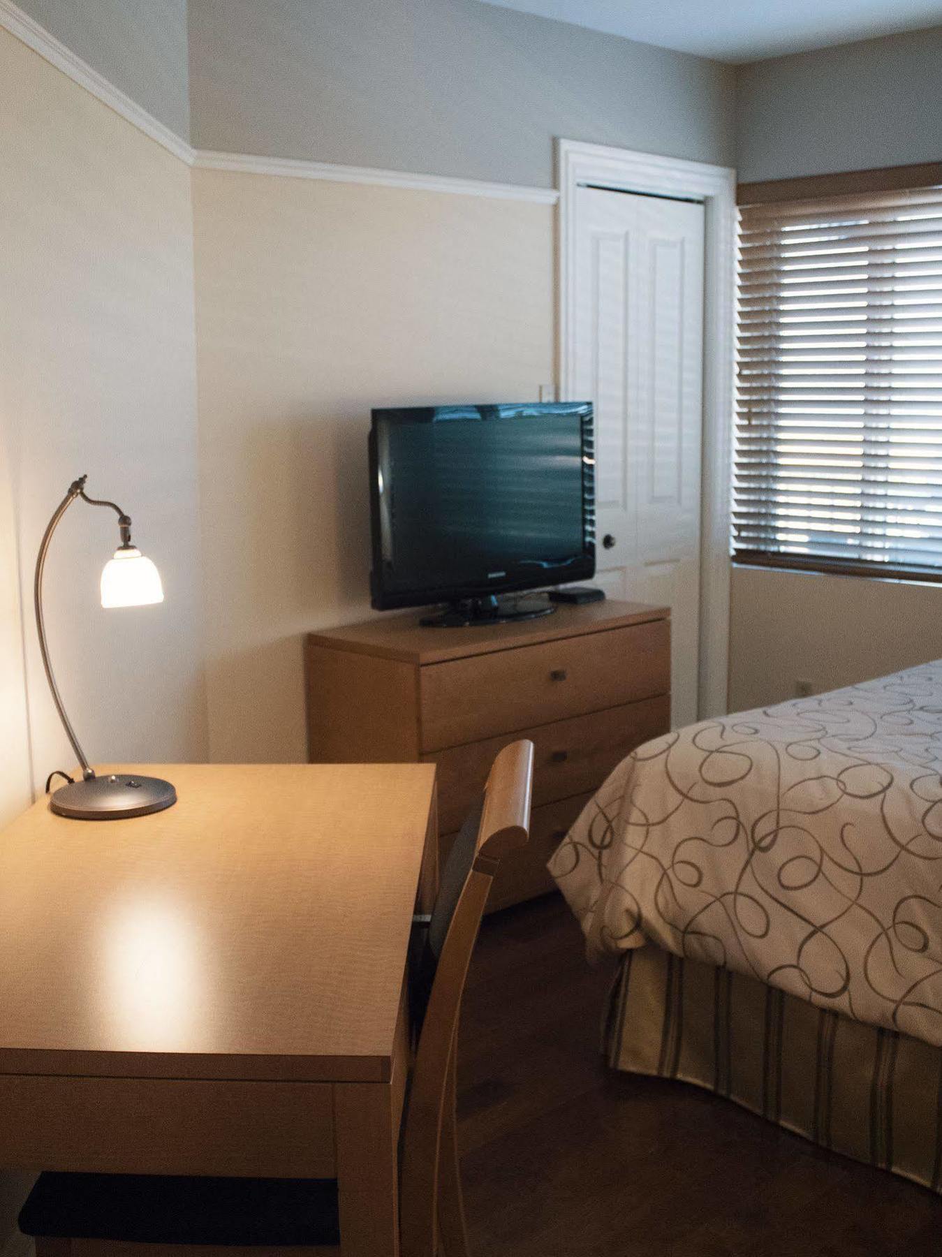 Hotel Le Voyageur Сет-Иль Экстерьер фото